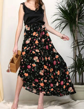 Load image into Gallery viewer, Wendy Maxi Skirt
